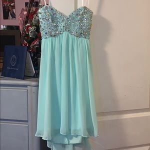 Turquoise strapless prom dress